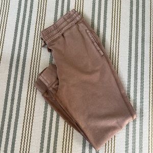 Magic Rinse jogger pant